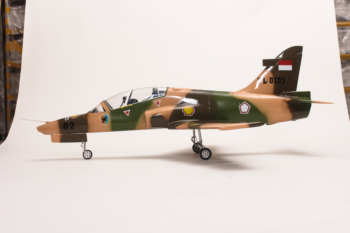 Air Force british Bae Hawk Wood+carbon wing/epoxy fuselage